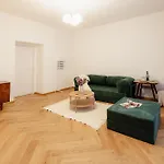 Prazska Retreat