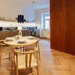 Prazska Retreat * Bratislava