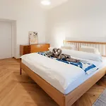 Prazska Retreat * Bratislava